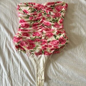 NWT Zara floral bodysuit in size small